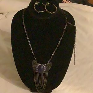 Necklace/earring set
